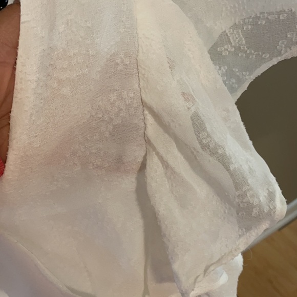 Dynamite women’s small peplum style blouse . - Picture 4 of 4